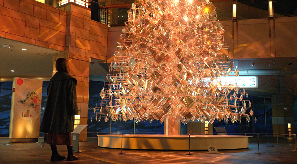 A Nap-able Christmas Tree Emerges in Roppongi Hills